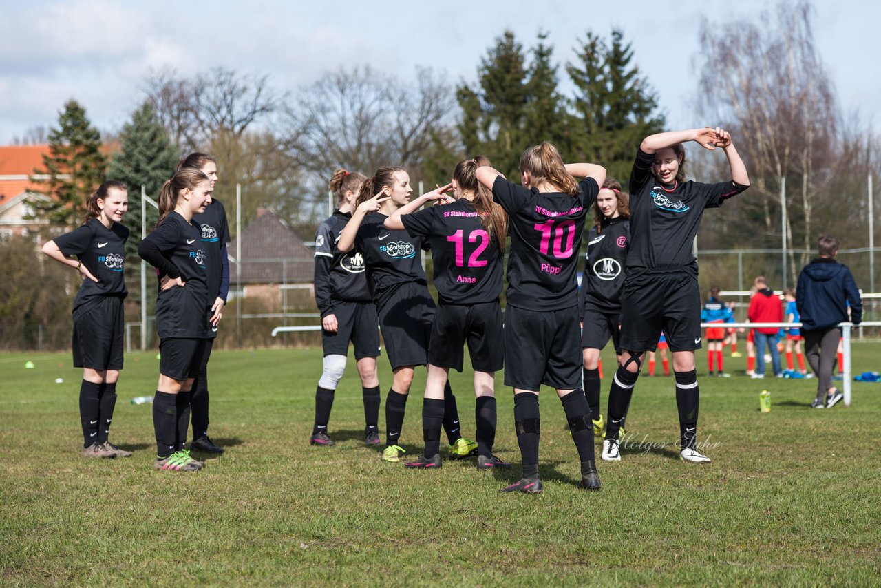 Bild 78 - C-Juniorinnen SV Steinhorst/Labenz - TSV Friedrichsberg-Busdorf : Ergebnis: 5:0